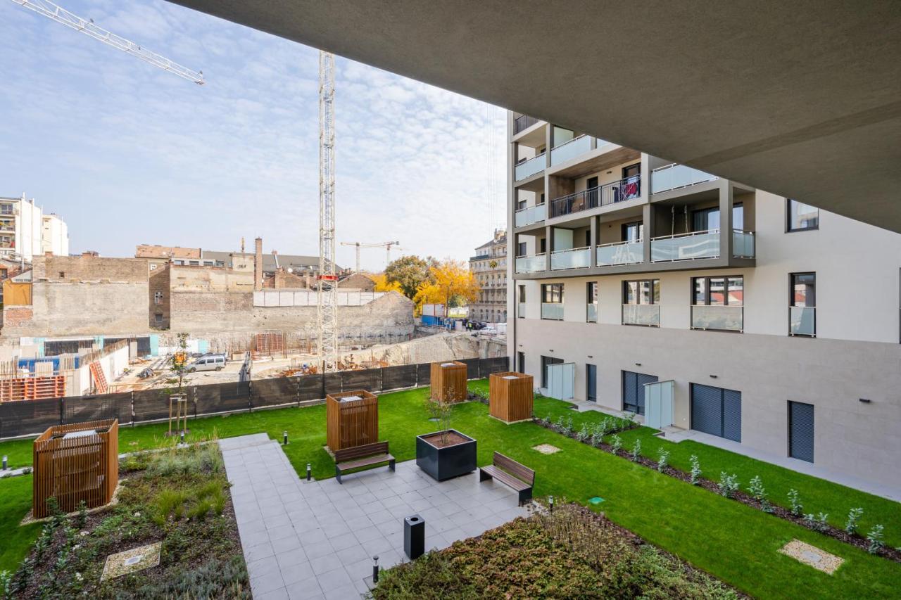 Westside River Apartment Budapest Exterior photo